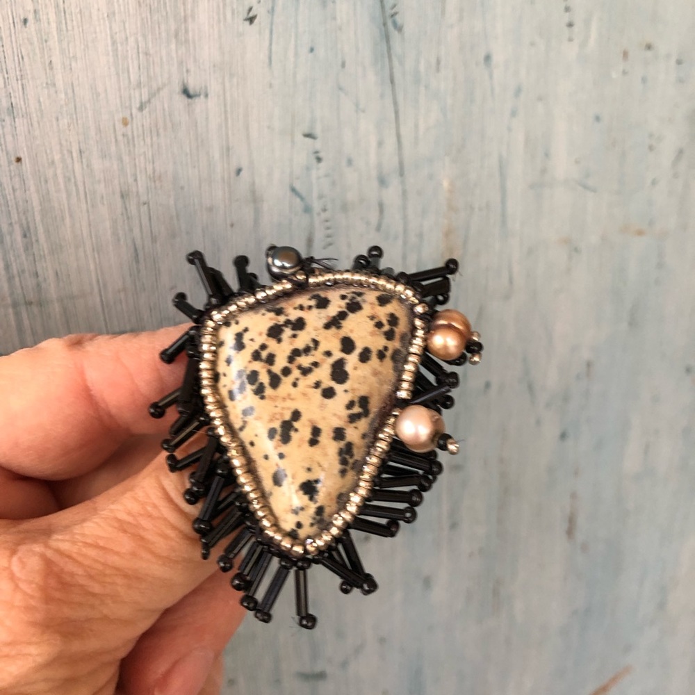 Dalmatian Jasper beautiful & unique artisan made brooch adorned w/beads & pearls - Picture 5 of 7